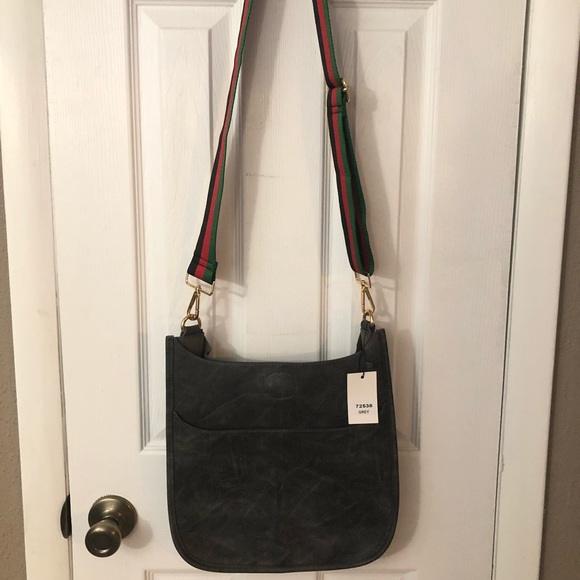 social threads bolsa straps